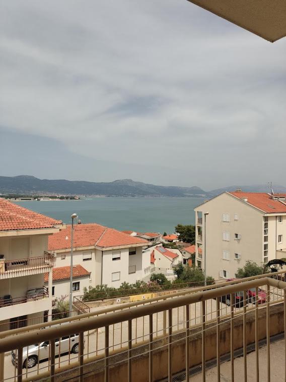 Deep Blue Apartment Трогир Екстериор снимка